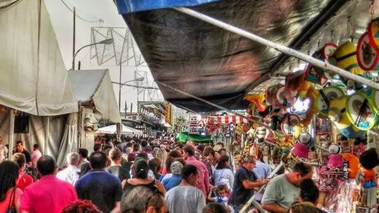 Ambiente de la Feria de San Lucas de Gibrale&oacute;n