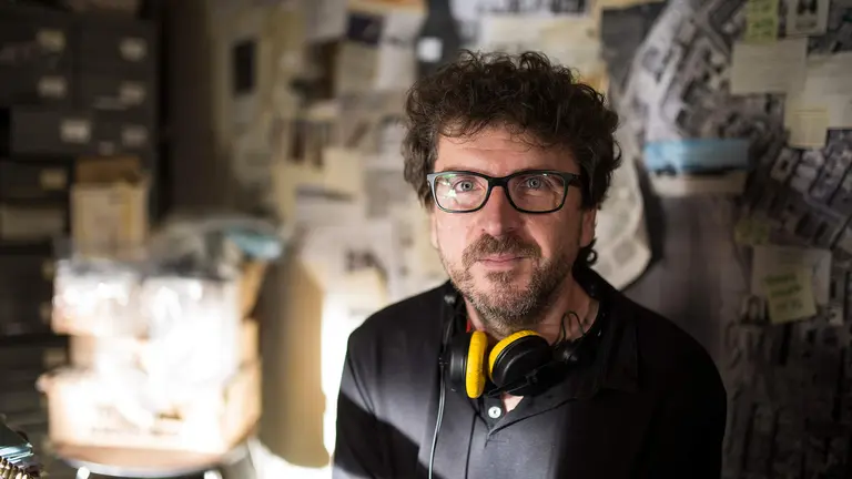 AB2C6F7C-8DBD-46E4-A35E-B56932510347