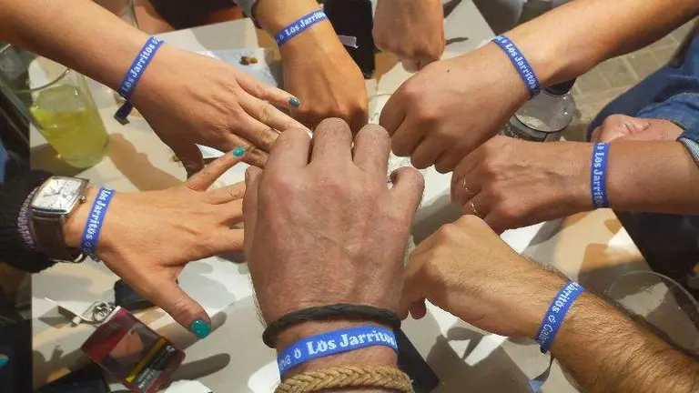 CBC935F8-B250-4F09-9FAE-B4E76533D111