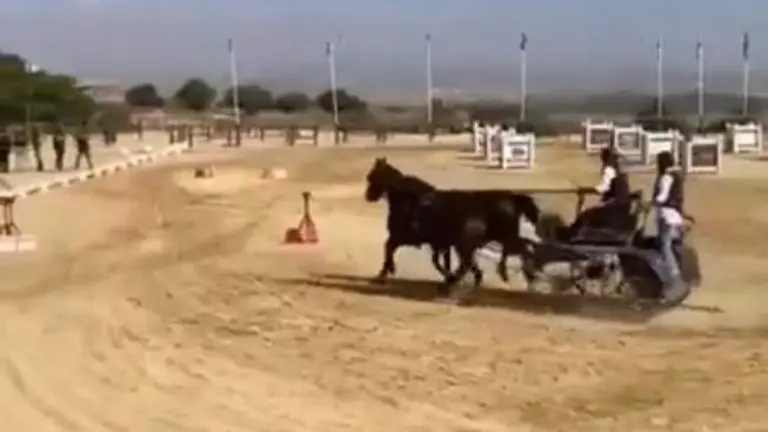 935CE0C0-22E9-4BEA-A801-0E752387E6F6