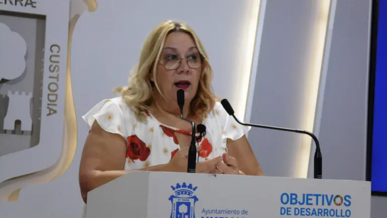 Mónica Rossi durante su comparecencia pública