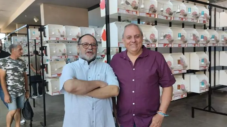 La muestra cuenta con centenares de ejemplares