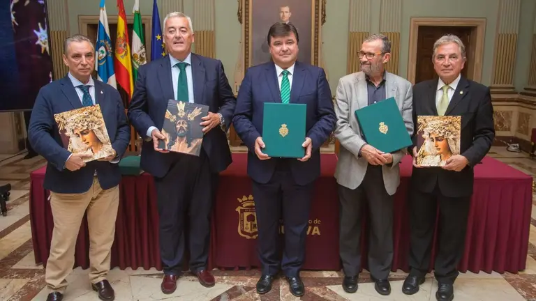 C31389FD-07D3-40D1-AE8F-0205CE29E5F9