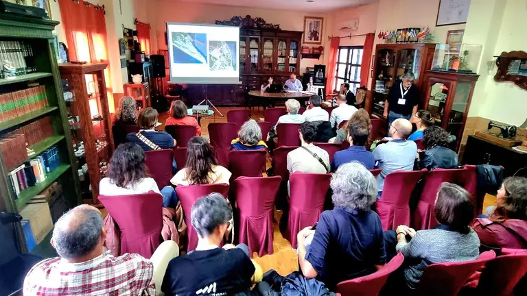 Conferencia en el Casino Minero de Corrales