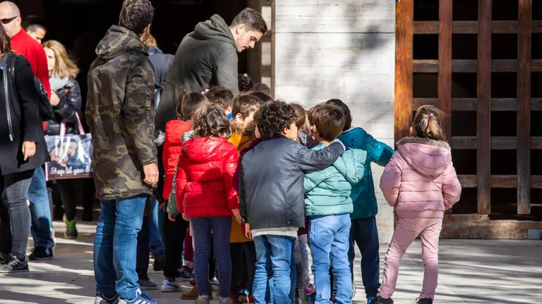 Llegada del público infantil al Festival