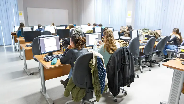 Estudiantes onubenses