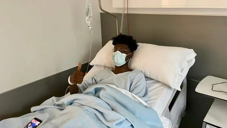 Ebraim Sima se ha sometido a una artroscopia para eliminar las molestias en su rodilla.