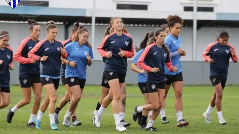 Una sesión de trabajo del Sporting de Huelva.