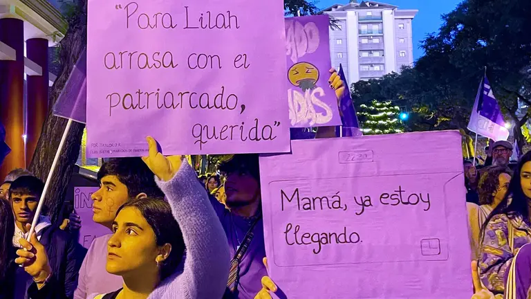 Manifestación feminista en Huelva el 25N