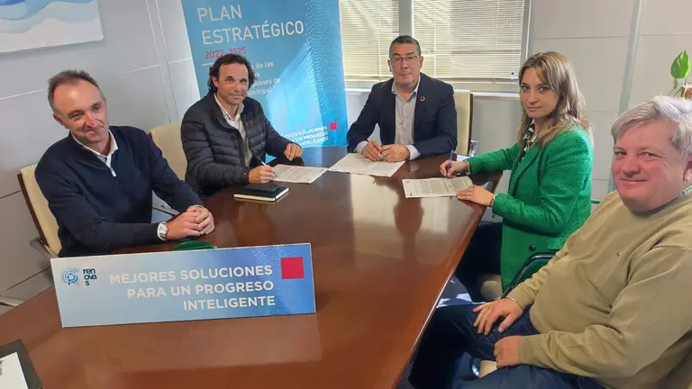 Firma en la sede de Giahsa