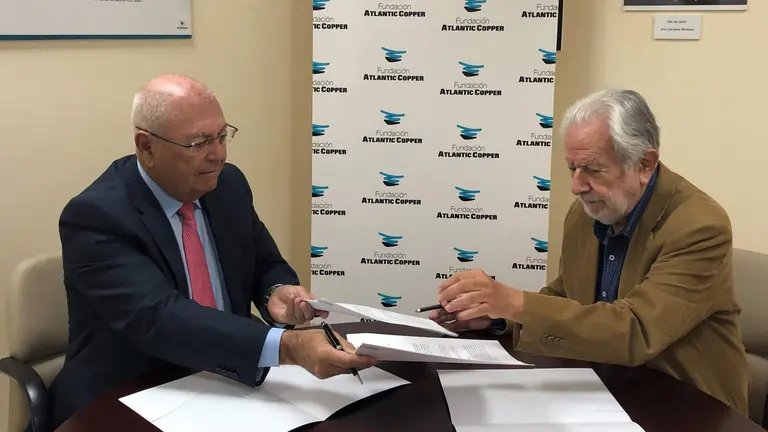 Firma del acuerdo entre ambas entidades