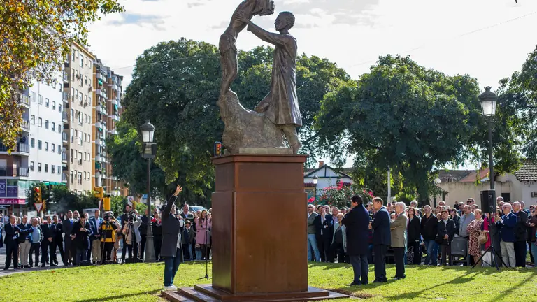 Inauguración del monumento