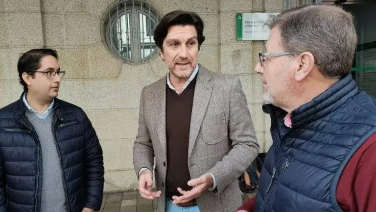 Gaviño (PSOE), en la sede del SAS
