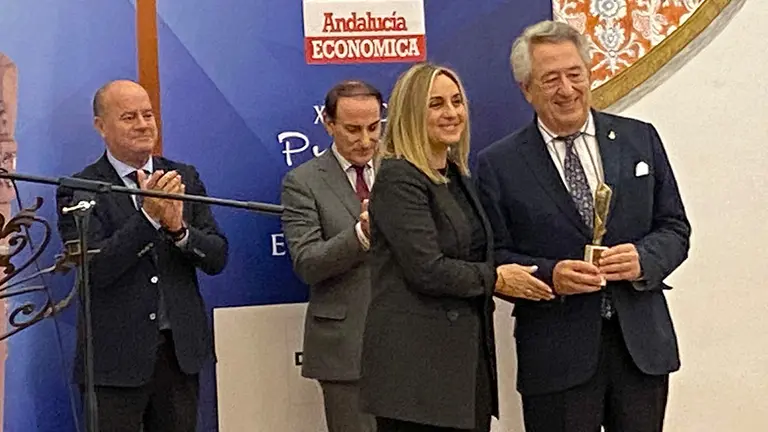 Premio Andalucía Económica, recoge Javier Targhetta