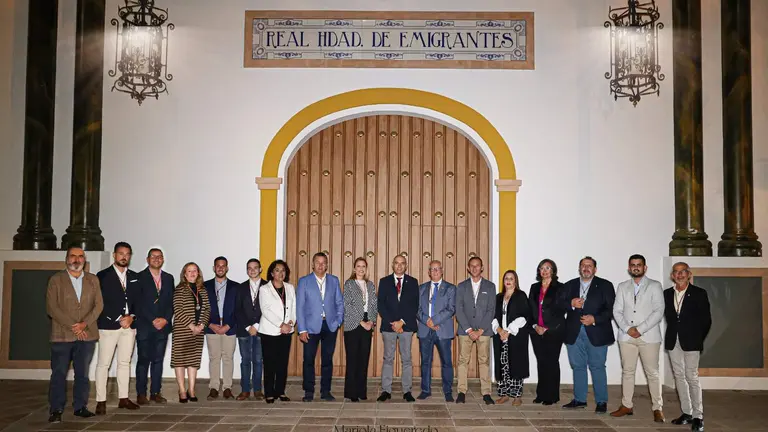 Candidatura y hermanos de Emigrantes