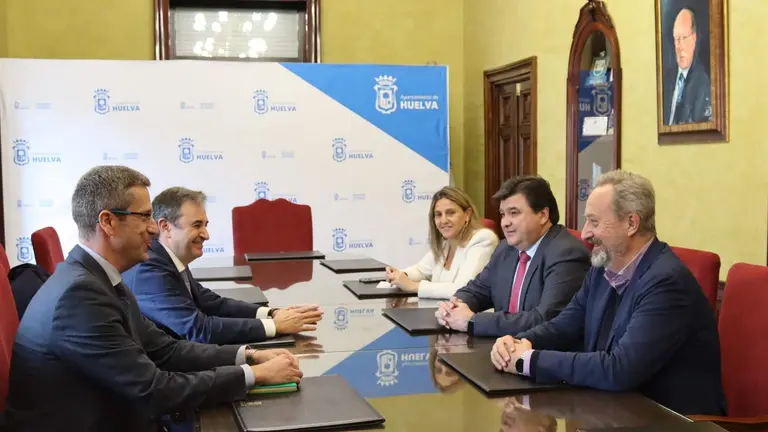 Reuni&oacute;n entre Endesa y la Alcald&iacute;a.