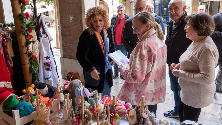 Inauguraci&oacute;n del Mercadillo en los soportales de la Diputaci&oacute;n