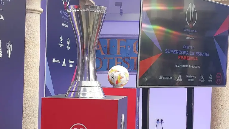 El Sporting de Huelva tiene posibilidades de jugar la final de la Supercopa.