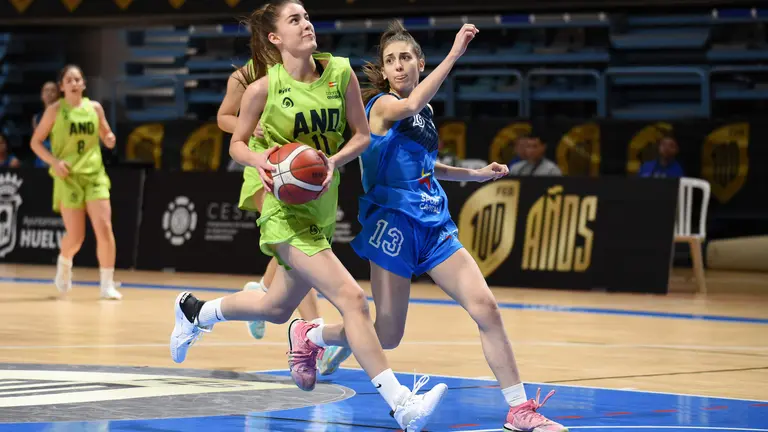 Un encuentro en el Palacio Carolina Marín.