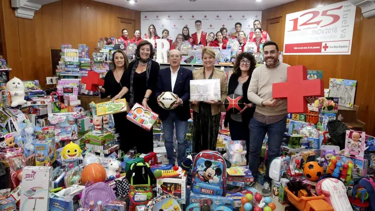 Puerto Huelva con la campaña Huelva es Solidaria y Cruz Roja