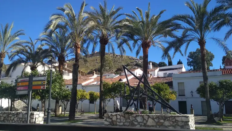 Cale que acoge el restaurante Montecruz de Aracena
