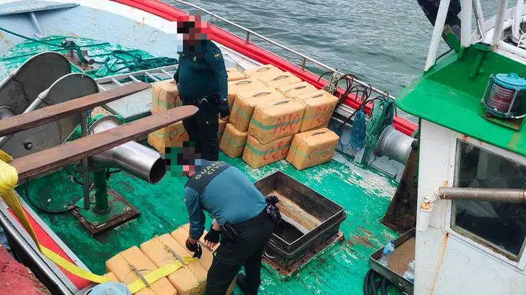 Droga a bordo del pesquero en el puerto isle&ntilde;o