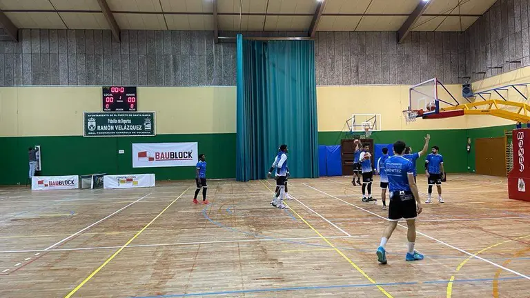 El Enrique Benítez en el pabellón.