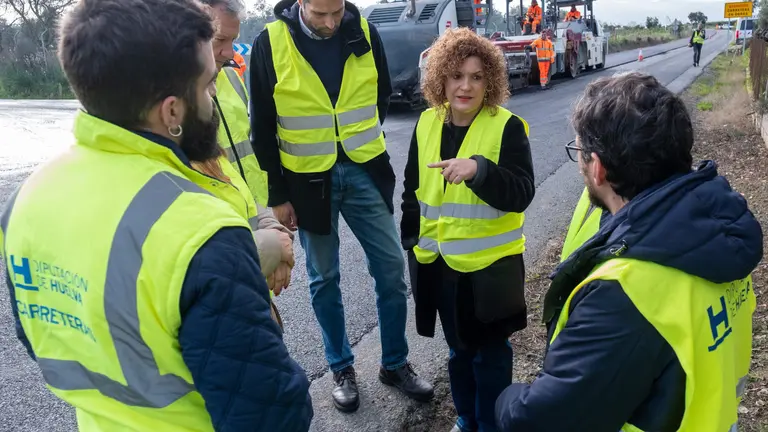 Carretera HU-3401, visita de Mar&iacute;a Eugenia Lim&oacute;n