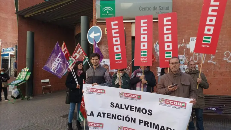 Protesta en el Centro de Salud de Los Rosales