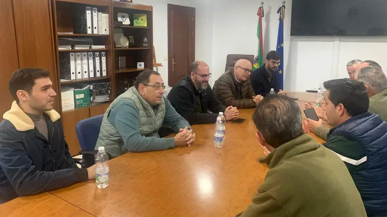 Reunión alcaldables del PP en el Condado.