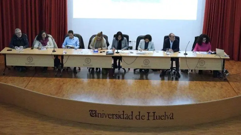 Presentaci&oacute;n de presupuestos en la UHU