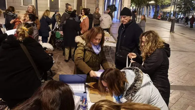 Firma masiva de recursos de alzada contra el enterramiento del puerto de Tartessos