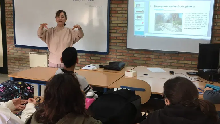 Charla en el IES P. PEDRO G&Oacute;MEZ