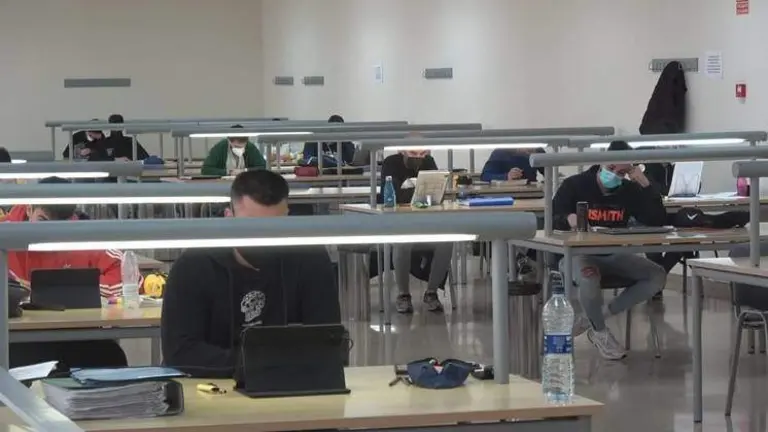 Sala de estudios de la UHU