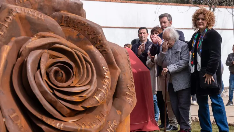 Inauguraci&oacute;n del memorial que recuerda a las v&iacute;ctimas de la represi&oacute;n franquista