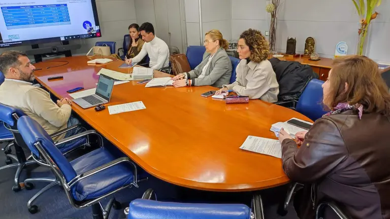 Reuni&oacute;n en Giahsa