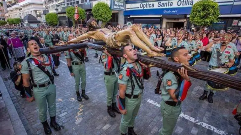 Procesi&oacute;n en su salida