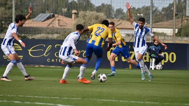 El arbitraje de Broncano no dejó conforme al Recre.
