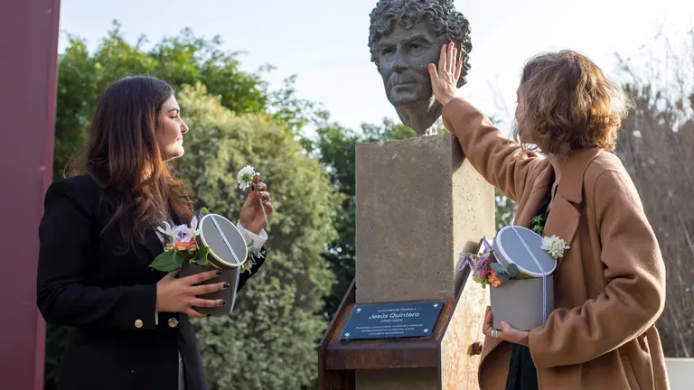 La familia de Jesús Quintero, en el acto