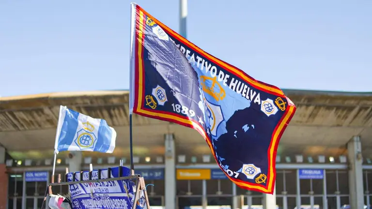 Exteriores del estadio del Recreativo.