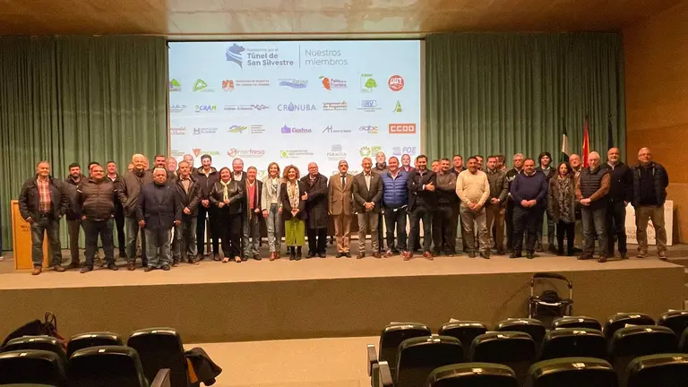 Acto túnel en la UHU