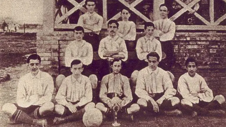 El Recreativo es el Decano de Fútbol Español.