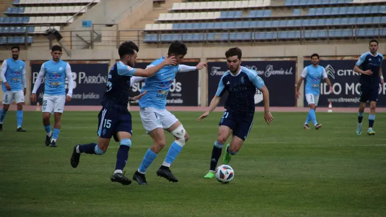 Lance del partido entre El Ejido y el Recreativo.