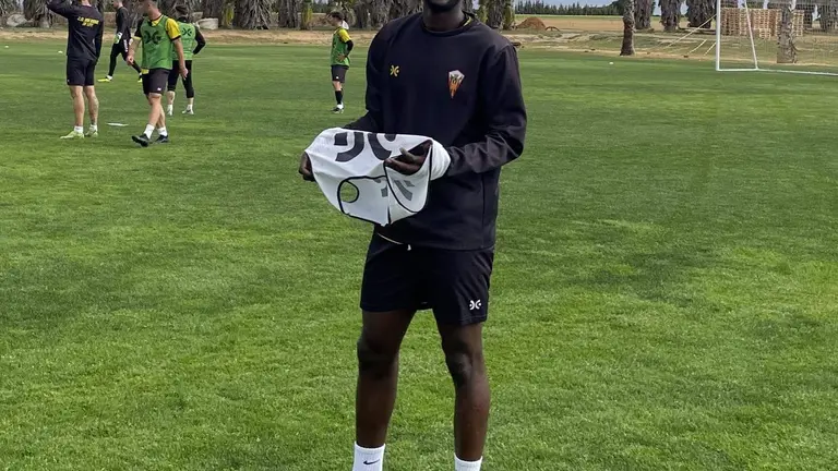 Sherif al fin puede jugar en el San Roque de Lepe.