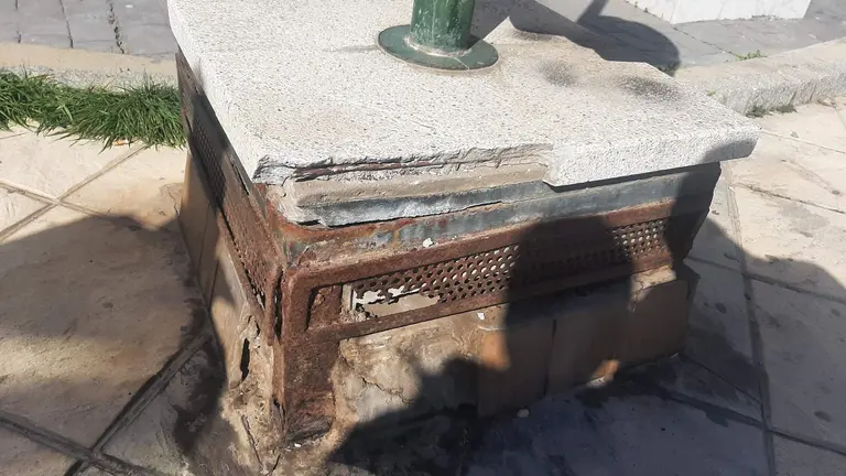 Respiradero de la plaza de El Campillo