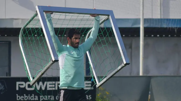 Bernardo Cruz durante un entrenamiento del Recreativo.