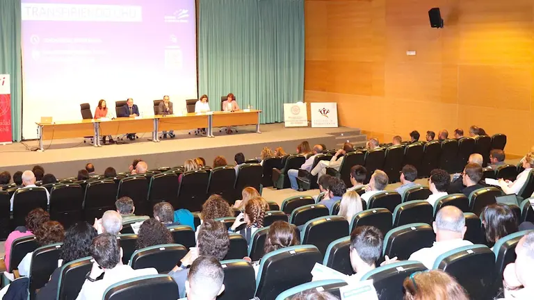 TransfiriendoUHU, acto de presentación