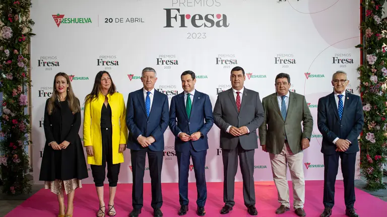 Presencia institucional en los Premios Fresa de Freshuelva
