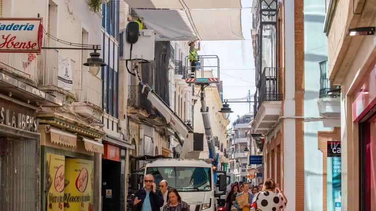 Montaje de toldos, esta mañana