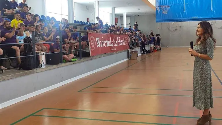 Acto de bienvenida en la UHU